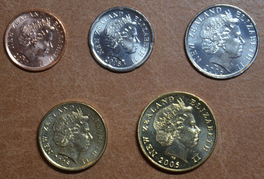 Nový Zéland 5 mincí 2005-2008 (UNC)