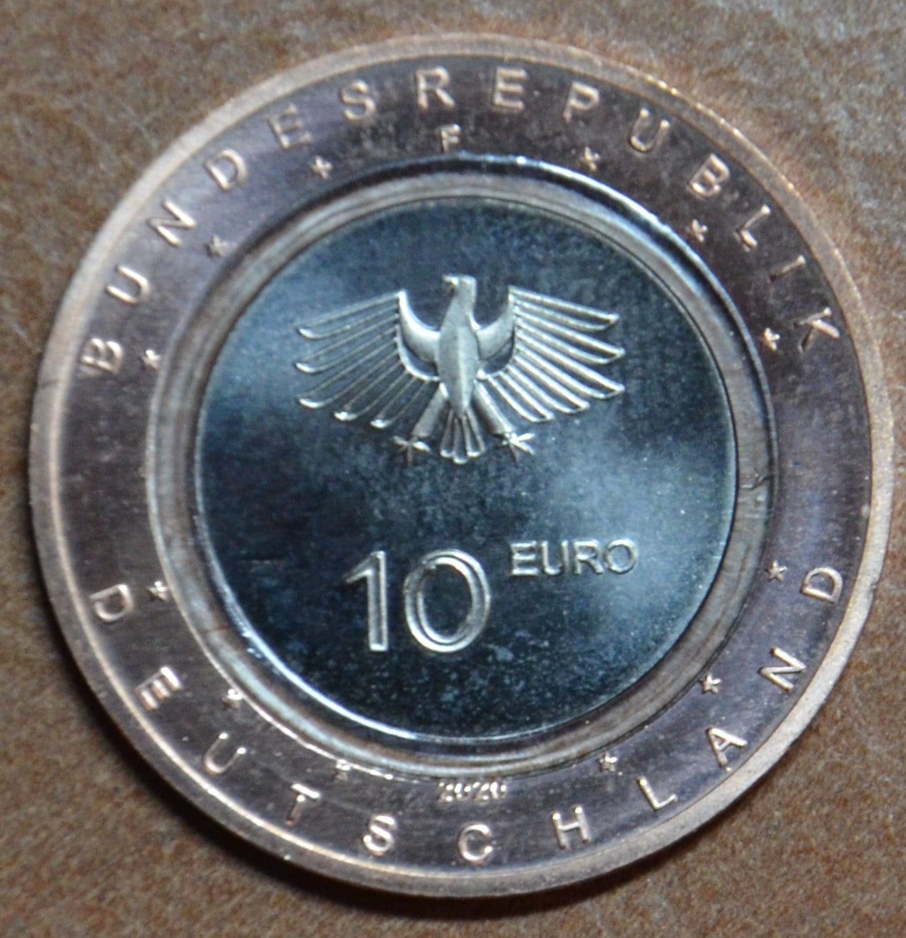 10 Euro Nemecko "F" 2020 Na zemi (UNC)