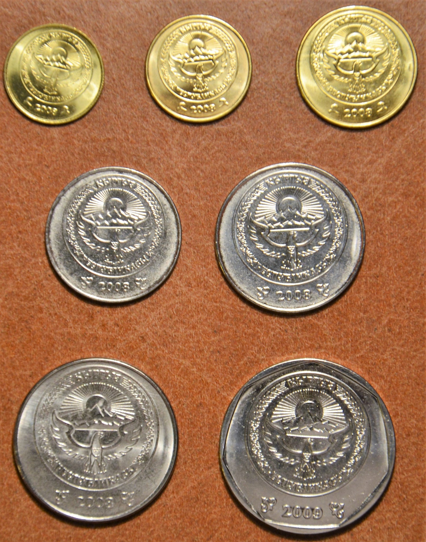 Kirgizská republika 7 mincí 2008-2009 (UNC)