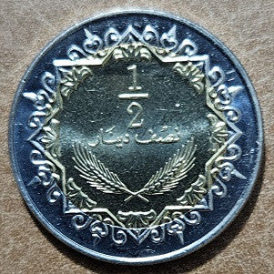 Líbya 1/2 Dinar 2004 (1372) (UNC)