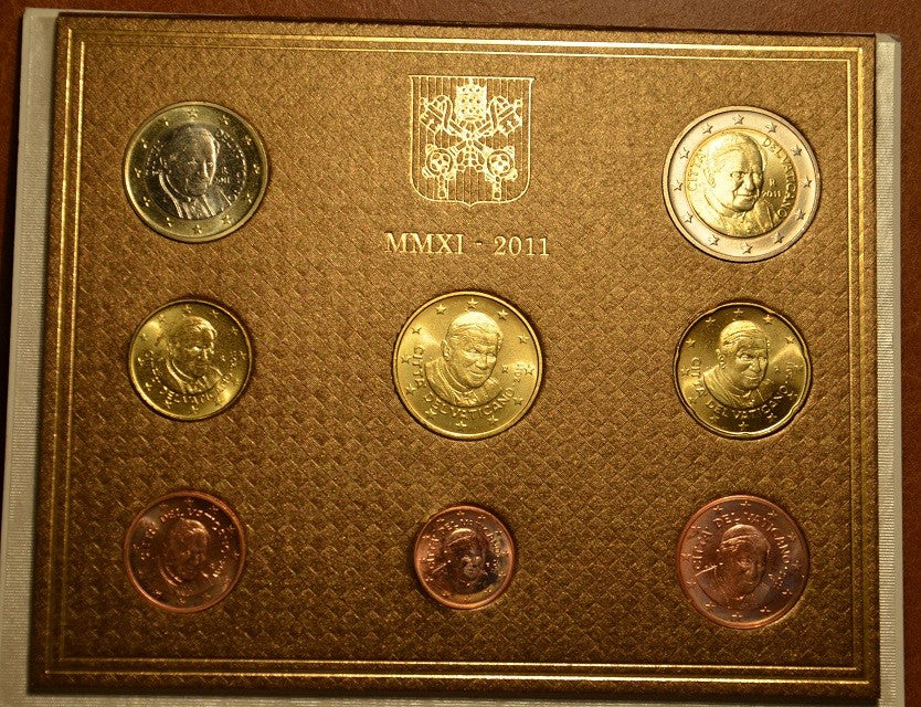 Sada 8 euromincí Vatikan 2011  (BU)