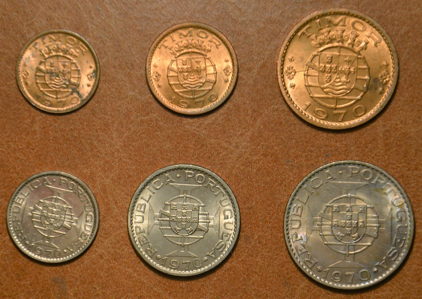 Timor 6 mincí 1970 (VF / bodky)