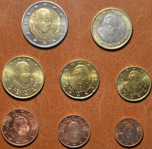 Vatikan 2012 sada 8 euromincí  (UNC bez foldra)