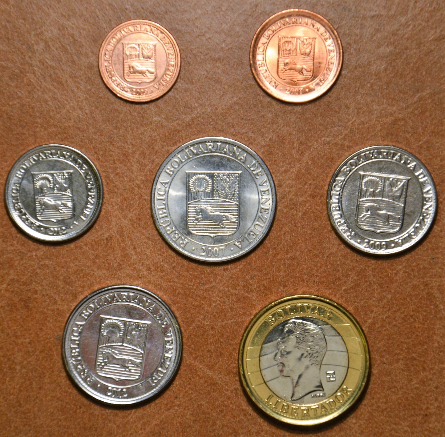 Venezuela 7 mincí 2007-2012 (UNC)